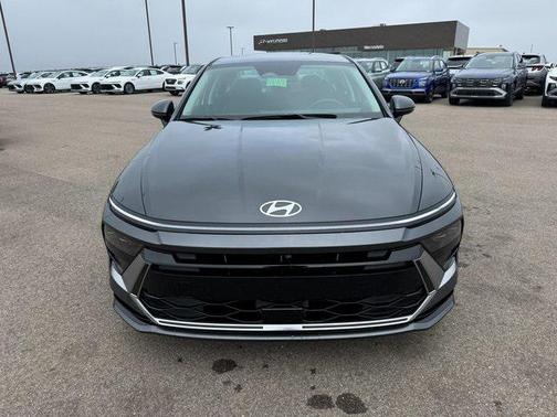 2025 Hyundai SONATA Hybrid SE