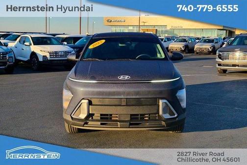 2025 Hyundai KONA SE