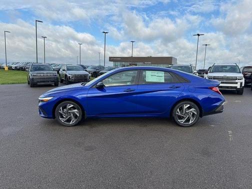 2025 Hyundai ELANTRA HEV SEL Sport