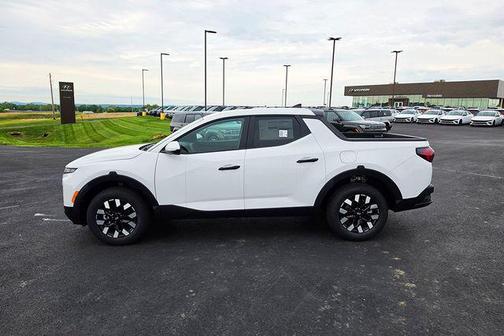 Atlas White 2026 Hyundai SANTA CRUZ SE
