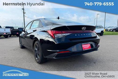 2022 Hyundai ELANTRA HEV Blue