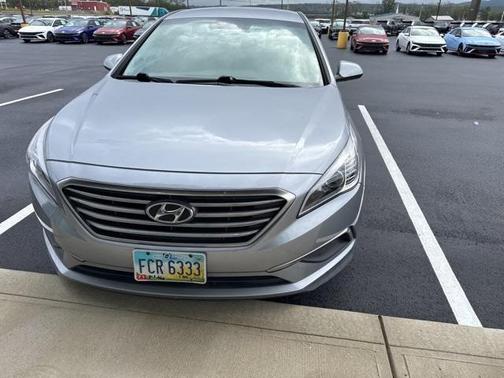 2017 Hyundai SONATA SE