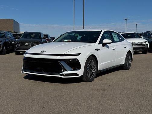 2025 Hyundai SONATA Hybrid SE