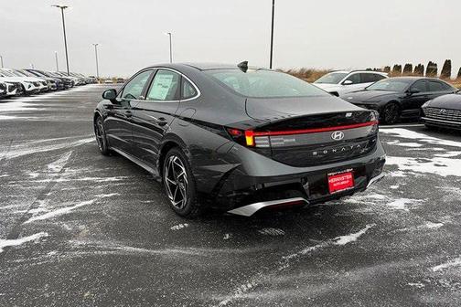 2026 Hyundai SONATA SEL