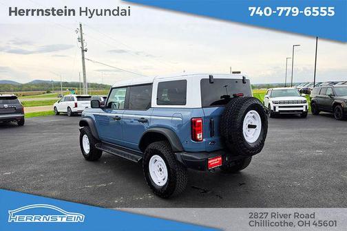 Azure Gray Metallic Tri-Coat 2025 Ford Bronco Heritage Edition