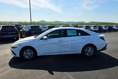 Serenity White 2026 Hyundai ELANTRA SE