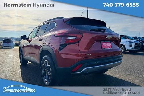 2024 Chevrolet Trax LT