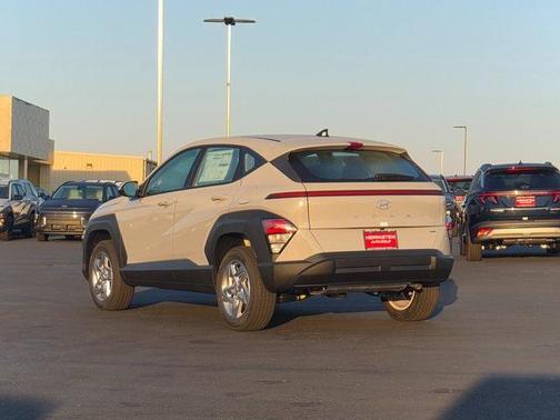 2026 Hyundai KONA SE