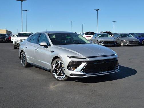 2026 Hyundai SONATA SEL