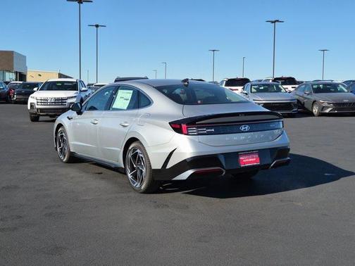 2026 Hyundai SONATA SEL