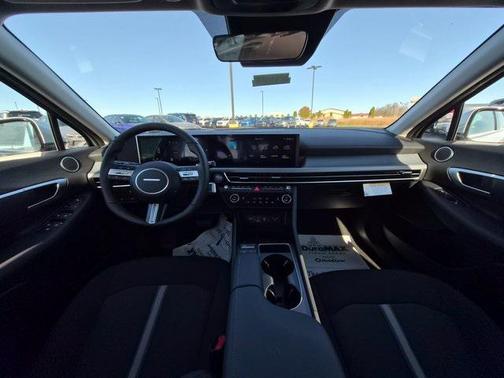 2026 Hyundai SONATA SEL