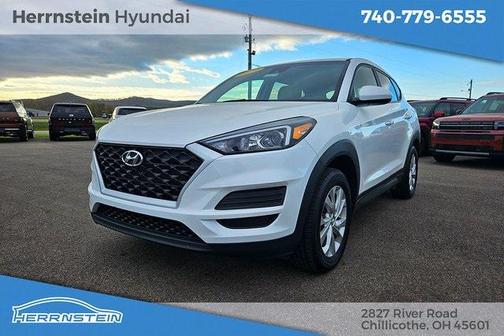 White Cream 2021 Hyundai TUCSON SE