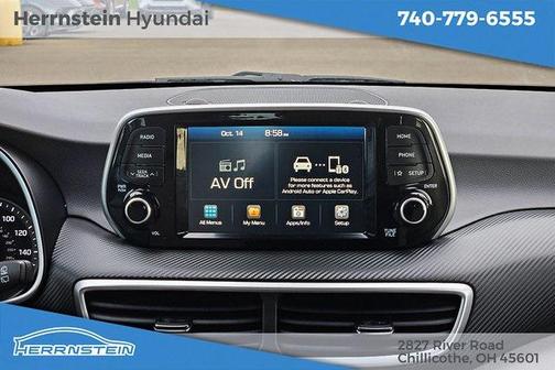 White Cream 2021 Hyundai TUCSON SE