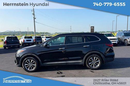 Becketts Black 2017 Hyundai SANTA FE SE