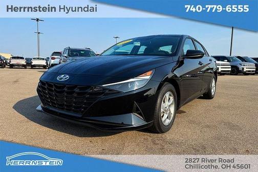 2023 Hyundai ELANTRA SE