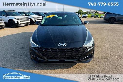 2023 Hyundai ELANTRA SE