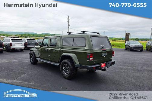 Sarge Green Clearcoat 2021 Jeep Gladiator Overland