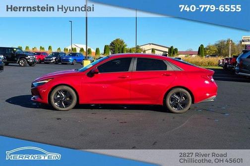2021 Hyundai ELANTRA SEL