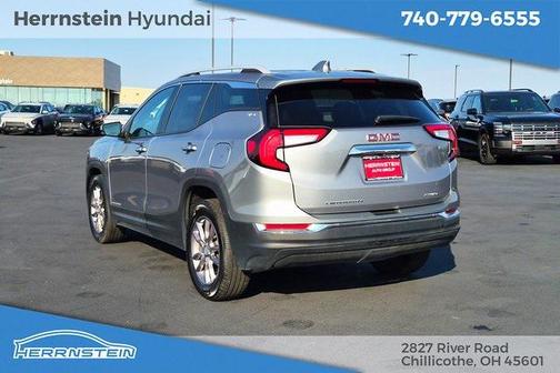 2024 GMC Terrain SLT