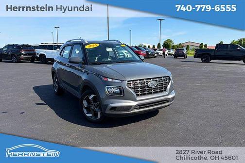 Ecotronic Gray 2024 Hyundai VENUE SEL