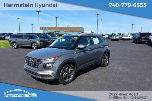 Ecotronic Gray 2024 Hyundai VENUE SEL