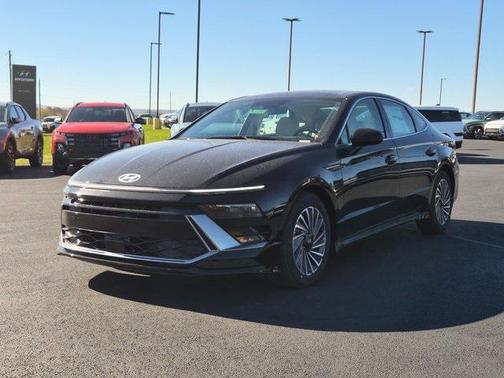 2026 Hyundai SONATA Hybrid SE