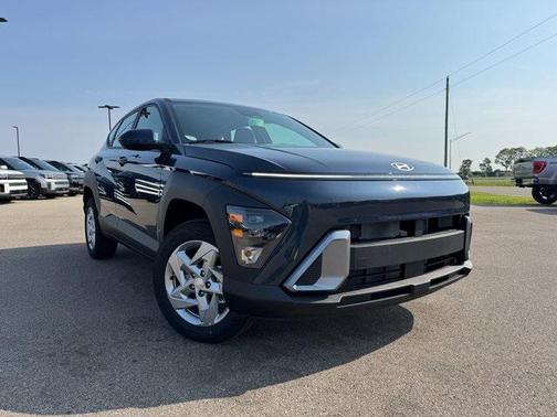 2025 Hyundai KONA SE
