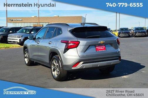 2024 Chevrolet Trax LT