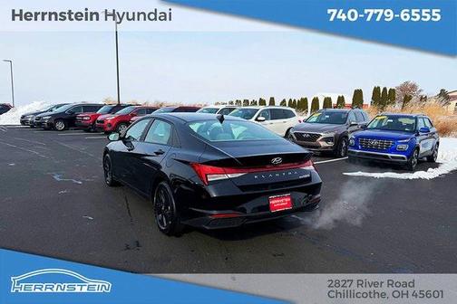 2023 Hyundai ELANTRA HEV Blue