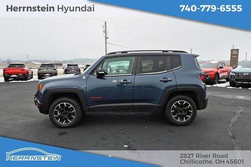 2023 Jeep Renegade Trailhawk