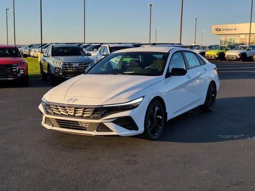 2026 Hyundai ELANTRA Sport