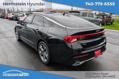 2022 Kia K5 EX