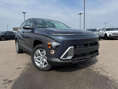 2025 Hyundai KONA SE