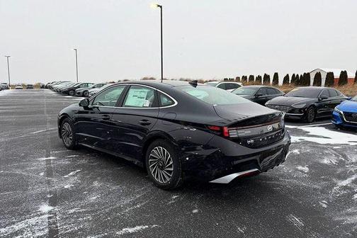 2026 Hyundai SONATA Hybrid Limited