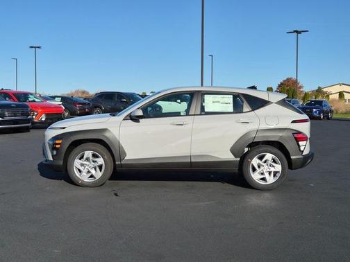 2026 Hyundai KONA SE