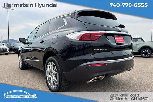 2022 Buick Enclave AWD Essence