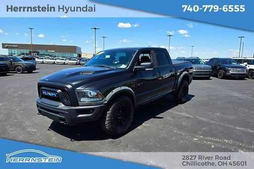 Brilliant Black Crystal Pearlcoat 2016 RAM 1500 Rebel