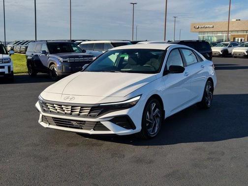 2025 Hyundai ELANTRA HEV SEL Sport
