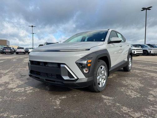 2025 Hyundai KONA SE
