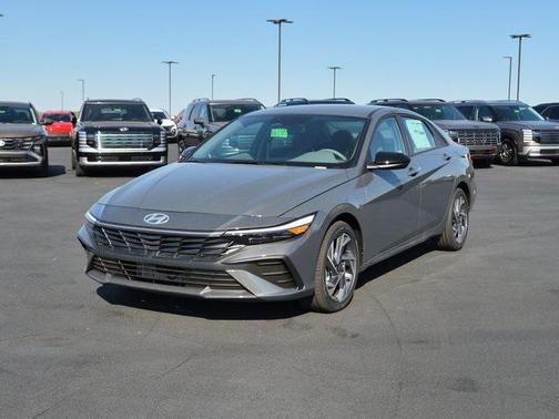 2025 Hyundai ELANTRA HEV SEL Sport