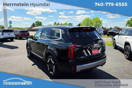 Ebony Black 2025 Kia Telluride S