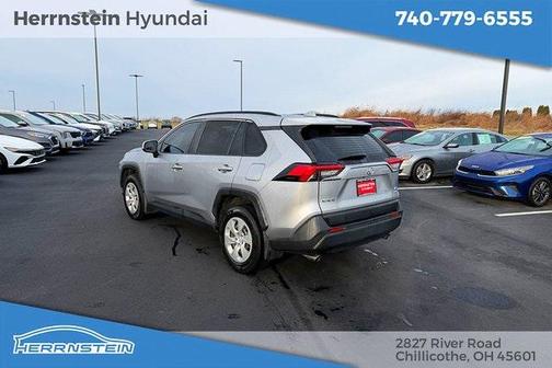2019 Toyota RAV4 LE