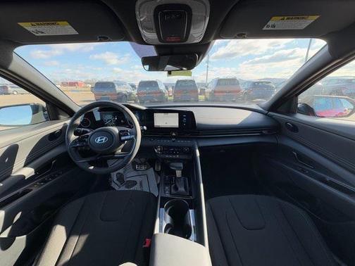 2025 Hyundai ELANTRA HEV SEL Sport