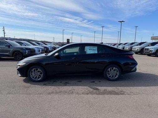 2025 Hyundai ELANTRA HEV Blue