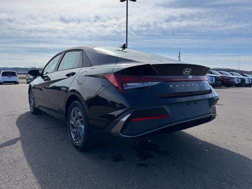 2025 Hyundai ELANTRA HEV Blue