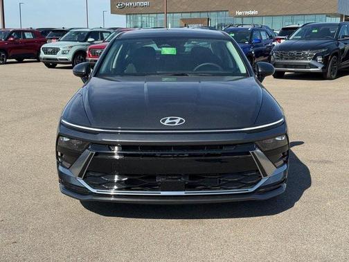 2025 Hyundai SONATA Hybrid SE