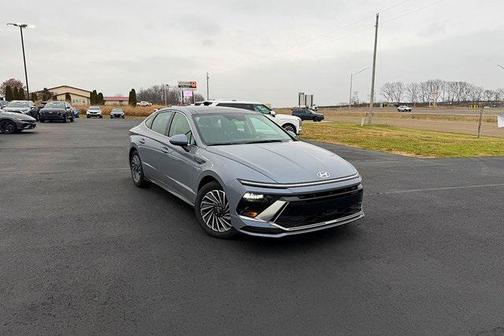 2026 Hyundai SONATA Hybrid SE