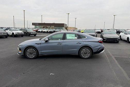 2026 Hyundai SONATA Hybrid SE