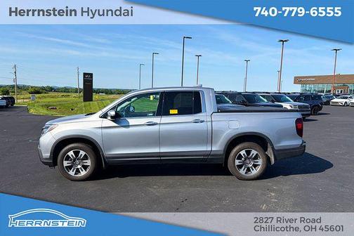 Modern Steel Metallic 2018 Honda Ridgeline RTL-E