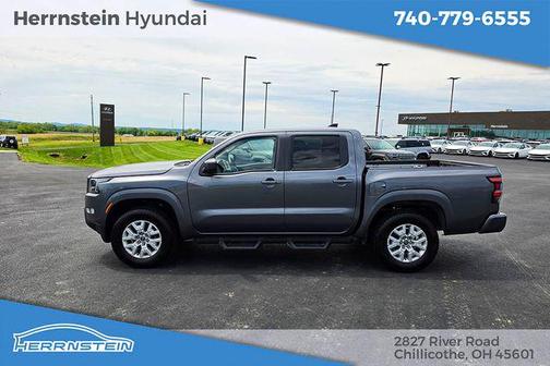 Gun Metallic 2023 Nissan Frontier SV
